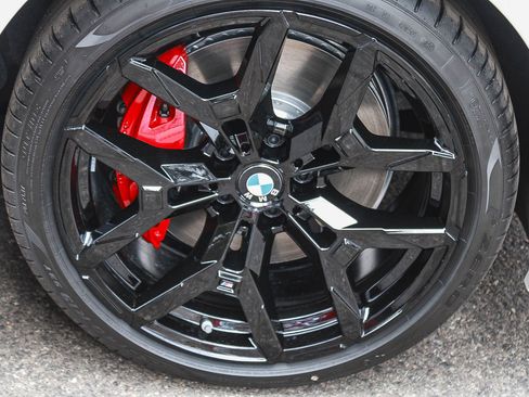 New 2026 BMW 330i Sedan w/ M Sport Package RWD image 10