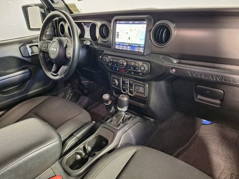 Used 2023 Jeep Wrangler Unlimited w/ Cold Weather Group AWD/4WD image 26