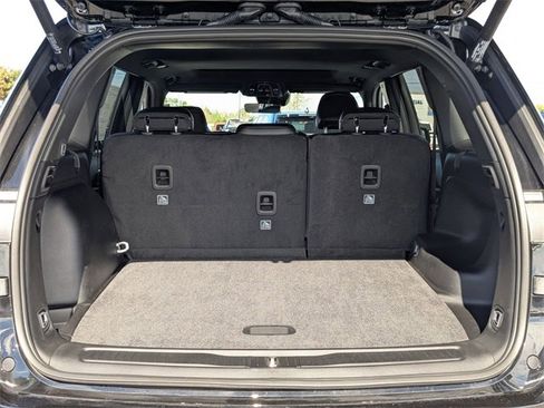 New 2025 Jeep Grand Cherokee Altitude image 30