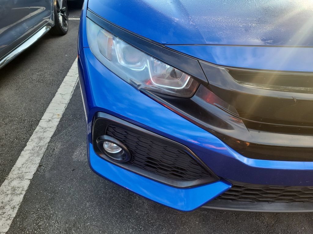 Certified 2017 Honda Civic EX image 9