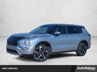Used 2024 Mitsubishi Outlander SE video 1