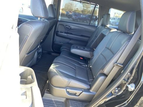 Used 2023 Honda Passport TrailSport image 15