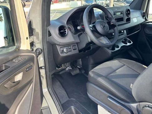 Used 2026 Mercedes-Benz Sprinter 2500 image 11