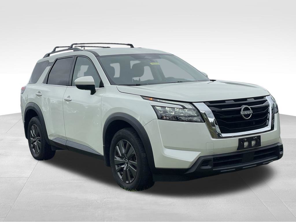 Certified 2024 Nissan Pathfinder SV AWD/4WD image 3
