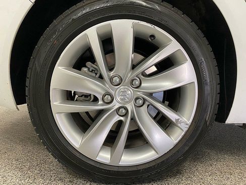 Used 2016 Buick Regal image 26