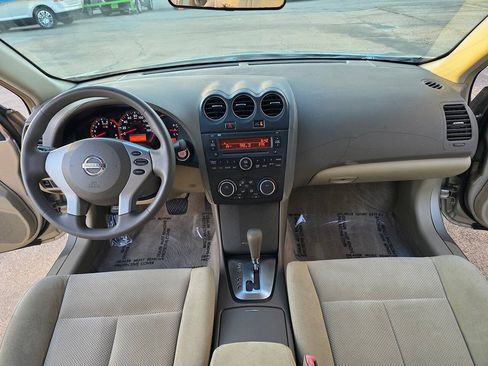 Used 2009 Nissan Altima 2.5 S FWD image 16
