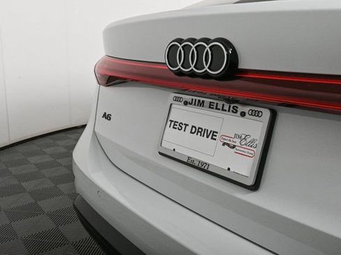 New 2025 Audi A6 e-tron Prestige image 37