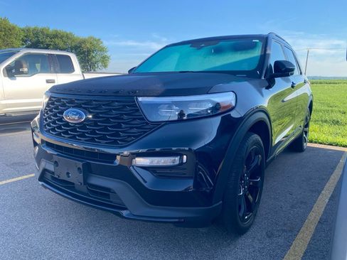Used 2023 Ford Explorer ST-Line w/ Class IV Trailer Tow Package AWD/4WD image 18