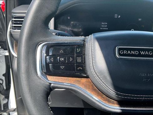 Used 2023 Jeep Grand Wagoneer L Series II AWD/4WD image 17