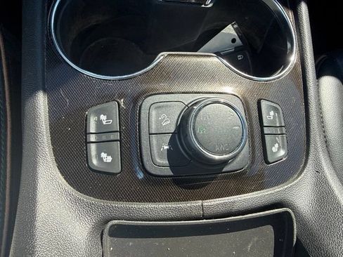 Used 2023 GMC Acadia AT4 w/ Trailering Package AWD/4WD image 10