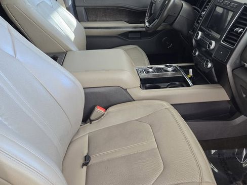 Used 2019 Ford Expedition Max Limited w/ Equipment Group 302A image 4