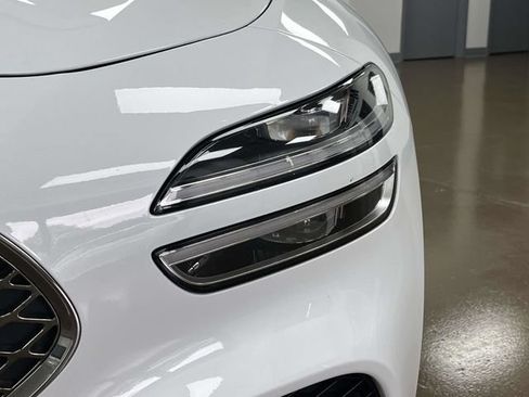 Used 2025 Genesis G70 2.5T AWD/4WD image 9