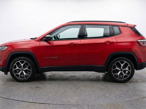 Used 2025 Jeep Compass Limited AWD/4WD image 5