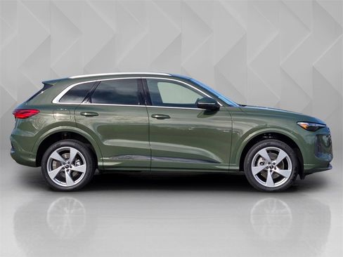 New 2025 Audi Q5 Premium Plus image 7