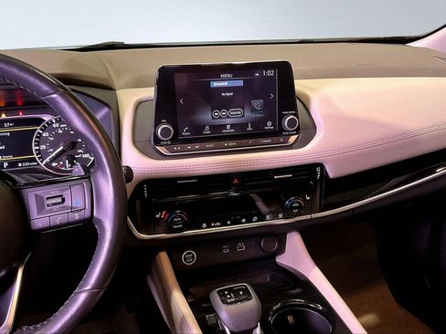 Used 2023 Nissan Rogue SL image 9