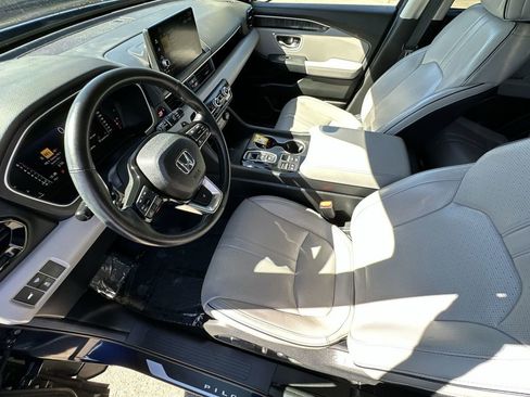 Used 2024 Honda Pilot Elite image 22