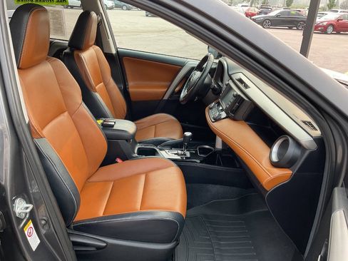 Used 2016 Toyota RAV4 Limited AWD/4WD image 42
