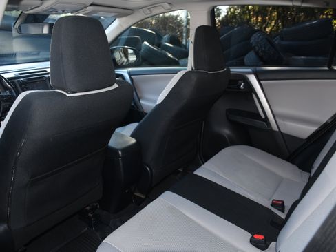 Used 2017 Toyota RAV4 XLE image 15