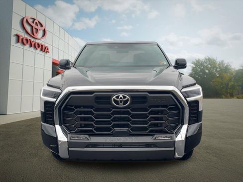 New 2025 Toyota Tundra SR5 image 8