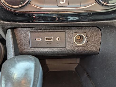 Used 2023 Buick Encore GX Preferred FWD image 17