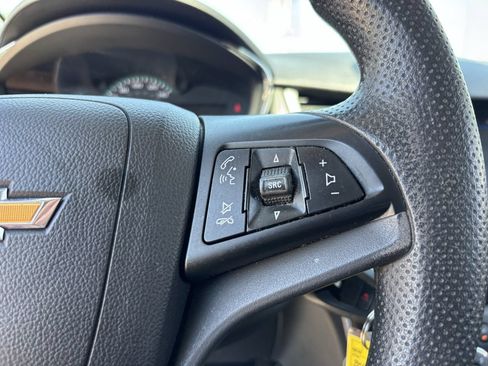 Used 2020 Chevrolet Trax LS FWD image 25