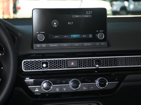 New 2025 Honda Civic Sport image 9