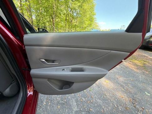 Certified 2023 Hyundai Elantra SEL FWD image 12