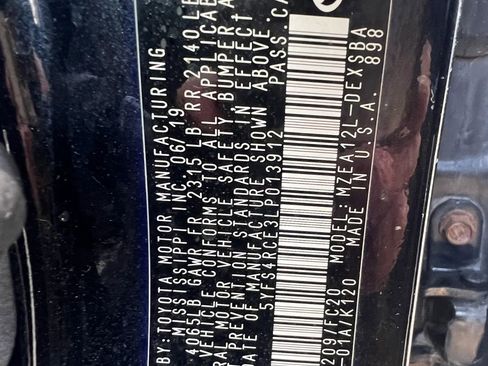 Used 2020 Toyota Corolla SE image 32