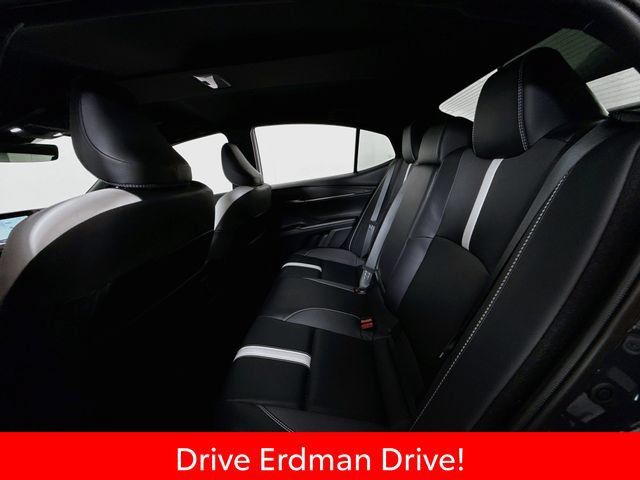Used 2026 Toyota Camry SE FWD image 9