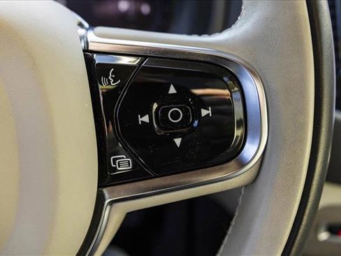 Used 2023 Volvo XC90 B6 Ultimate w/ Protection Package Premier AWD/4WD image 16