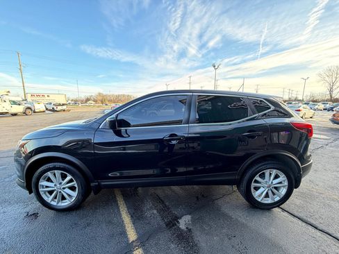 Used 2017 Nissan Rogue Sport S w/ S Appearance Package image 6