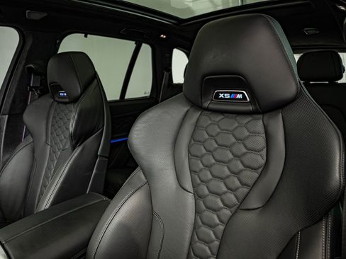 Used 2025 BMW X5 M Competition w/ Executive Package image 41