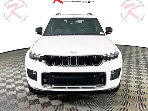 New 2025 Jeep Grand Cherokee L Overland image 2