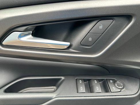 New 2026 Chevrolet Equinox EV LT w/ Comfort Package AWD/4WD image 15