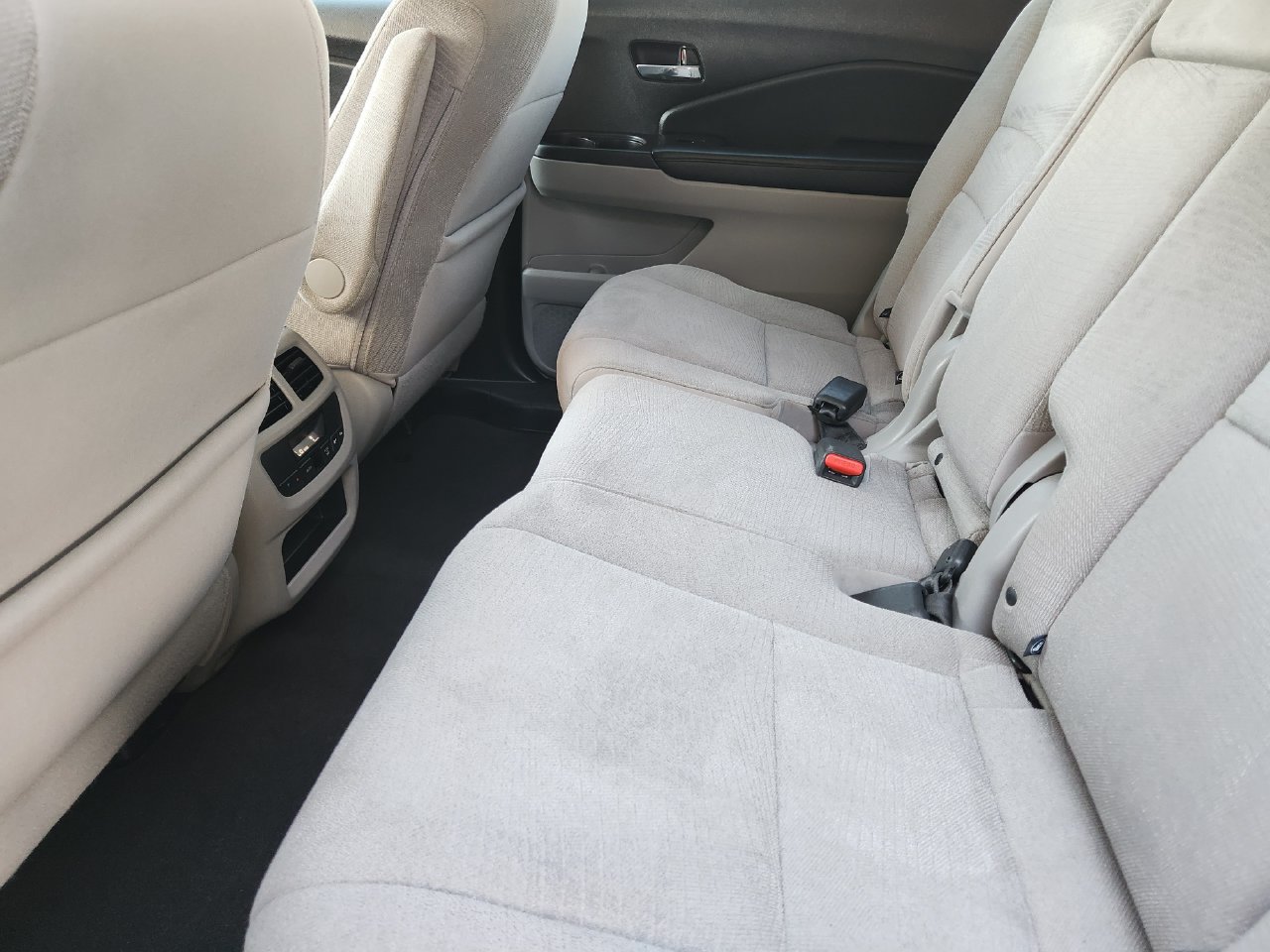 Used 2018 Honda Pilot EX image 28