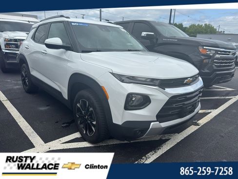 Used 2023 Chevrolet TrailBlazer LT AWD/4WD image 1