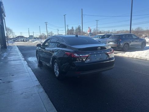 Used 2026 Toyota Camry LE w/ Convenience Package image 5