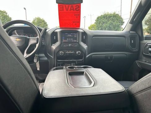 Used 2021 Chevrolet Silverado 2500 W/T w/ WT Convenience Package AWD/4WD image 17