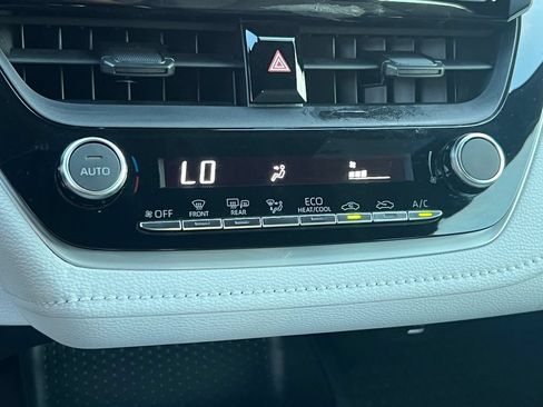Used 2023 Toyota Corolla SE FWD image 27