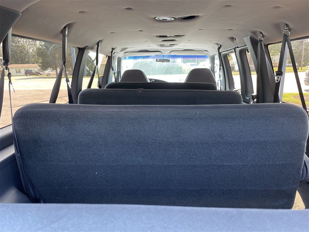Used 2000 Ford E-350 and Econoline 350 XLT RWD image 23