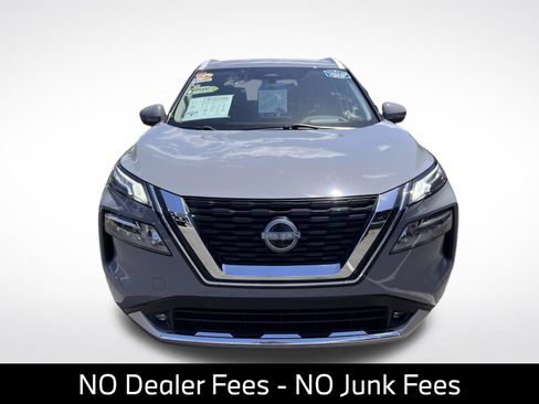 Used 2023 Nissan Rogue Platinum w/ Platinum Premium Package FWD image 2