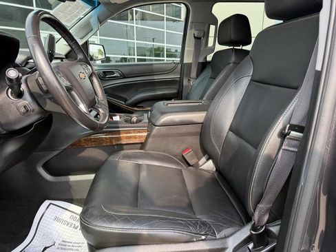 Used 2016 Chevrolet Suburban LT AWD/4WD image 17