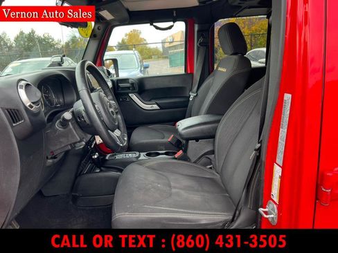 Used 2015 Jeep Wrangler Unlimited Sahara w/ Dual Top Group image 9