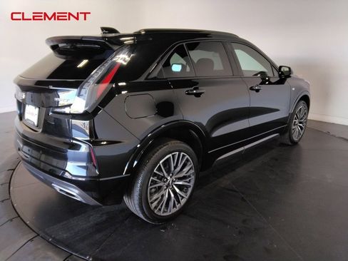 Used 2024 Cadillac XT4 Sport image 5