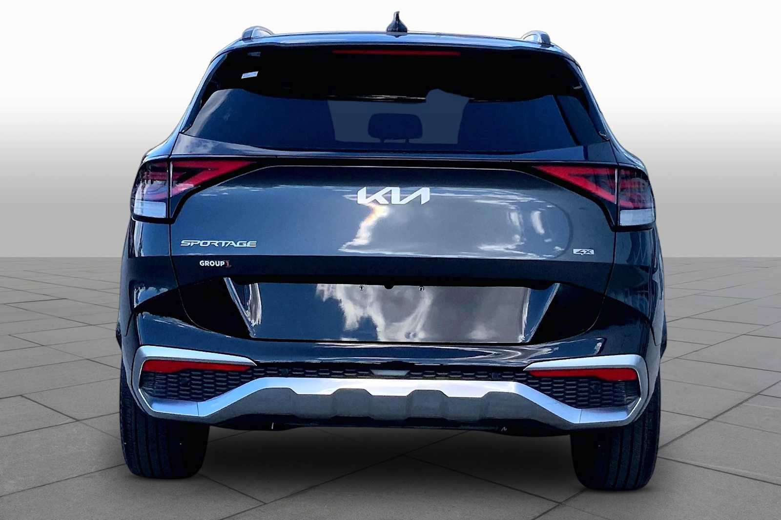 Used 2024 Kia Sportage SX AWD/4WD image 5