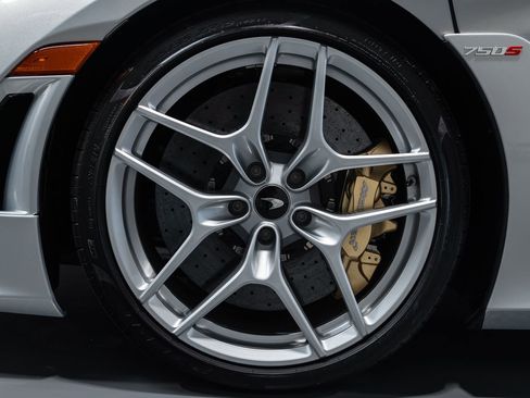 Used 2024 McLaren 750S image 26