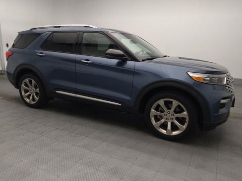Used 2020 Ford Explorer Platinum w/ Premium Technology Package AWD/4WD image 11