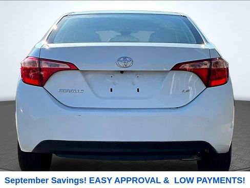 Used 2017 Toyota Corolla LE FWD image 4