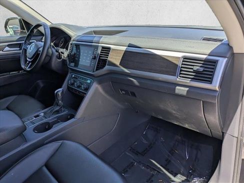 Used 2019 Volkswagen Atlas SE w/ Towing Package FWD image 22