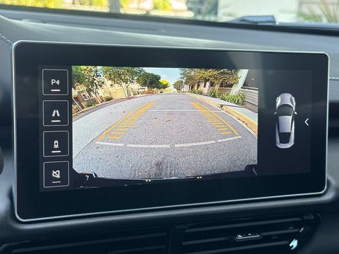 Used 2025 Lotus Emira RWD image 18